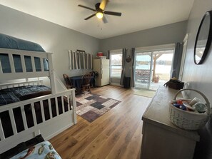 Unclassified image, 5 of 24, button