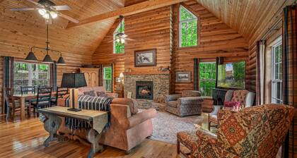 NEW! Woodcrest Cabin | Screen Porch | Swing Bed | WiFi | Fireplace | Fire Pit