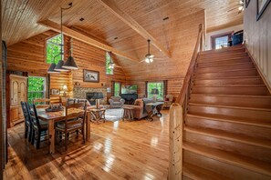 Interior - NEW! Woodcrest Cabin | Screen Porch | Swing Bed | WiFi | Fireplace | Fire Pit (Fort Payne)