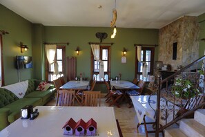 Unclassified image, 2 of 41, button - İkiz Konaklar (Şirince)