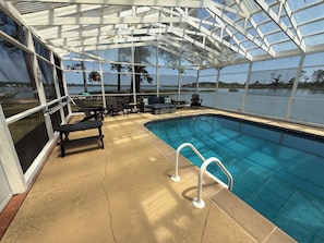 Unclassified image, 4 of 59, button