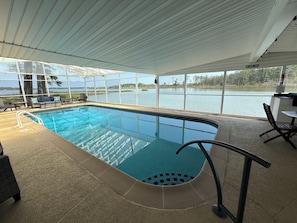 Unclassified image, 3 of 59, button