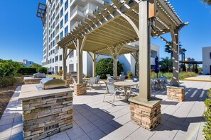 Outdoor dining - Walk to Waves: Resort-Style Miramar Beach Getaway (Destin)