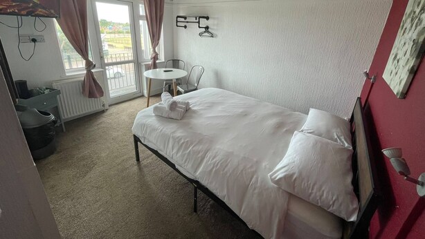 Unclassified image, 1 of 38, button - Standard Double Ensuite (Skegness)
