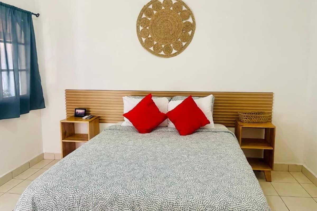 Double Room | Desk, laptop workspace, free WiFi