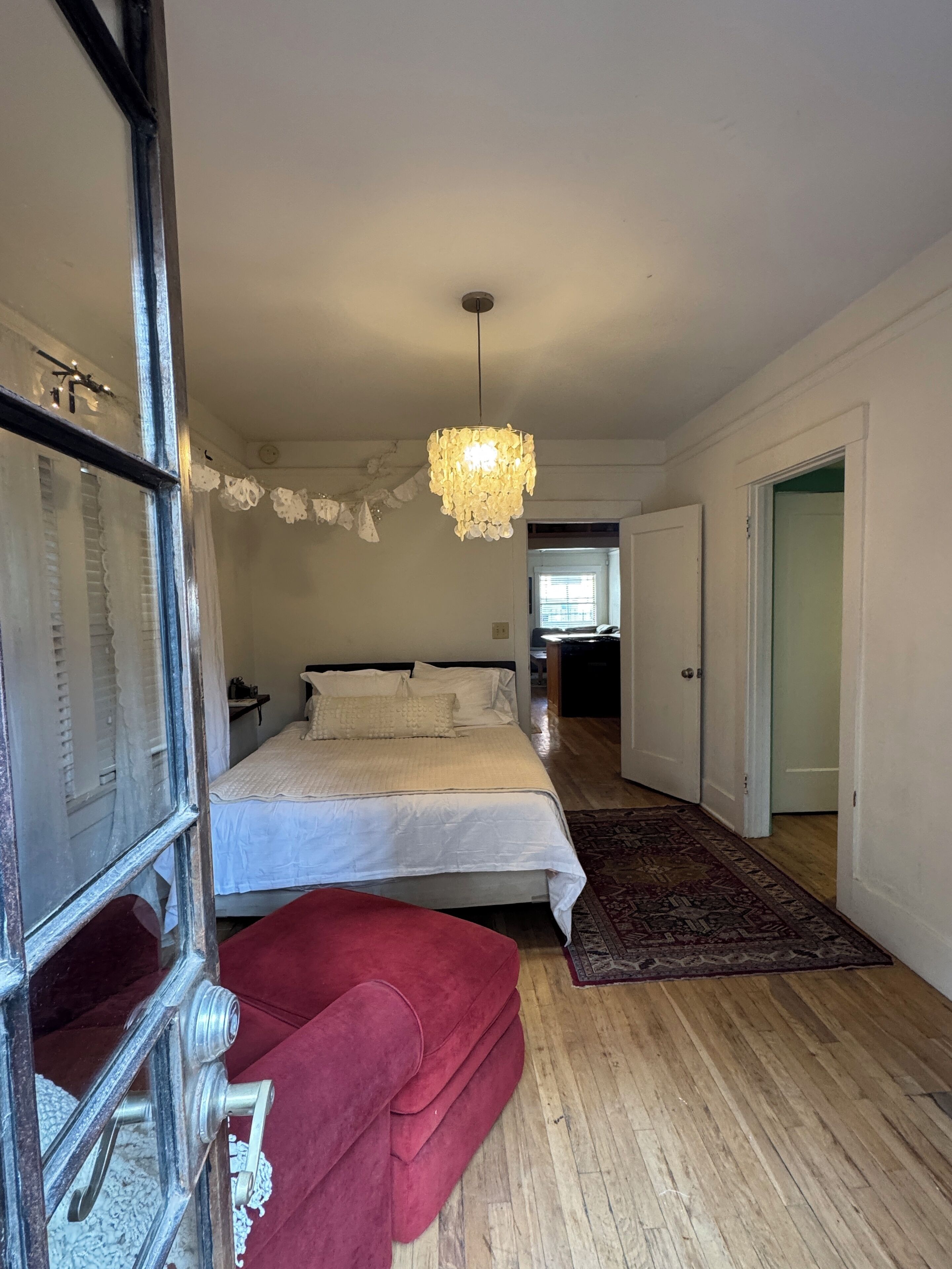 1 bedroom, internet, bed sheets