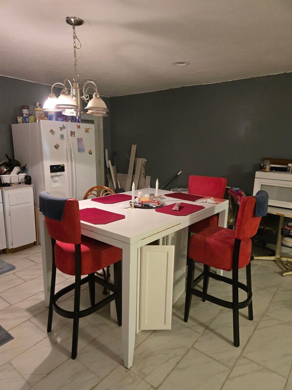 تناول الطعام