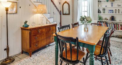 Historic 1820s Homestead on Battenkill River!