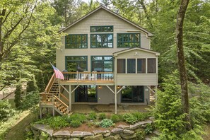 Exterior - Beach & Mtn Views! Lakefront Moultonborough Home (Moultonborough)