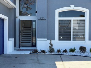 Exterior detail - Bloomingdale Oasis with EV Charger (Davenport)