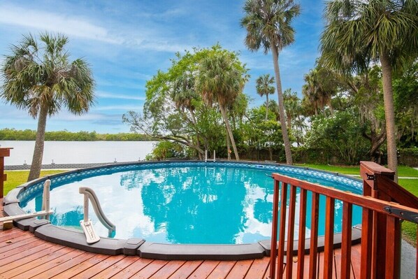 Pool - Waterfront 3BR Villa w/ Gym/Pool & Dock Access (Riverview)