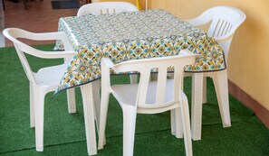 Outdoor dining - Montegrappa House - between Etna and the Sea with private parking (Zafferana Etnea)