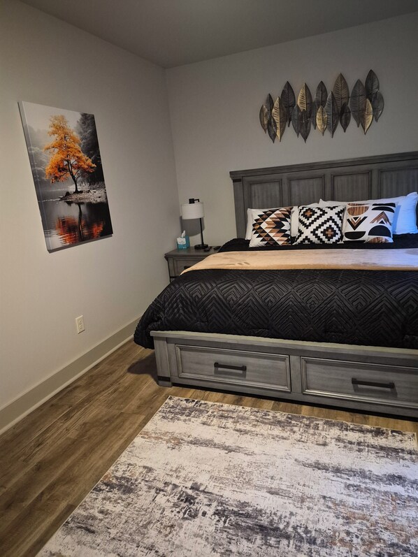 Unclassified image, 1 of 18, button