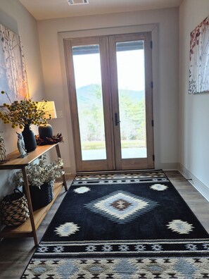 Unclassified image, 4 of 18, button