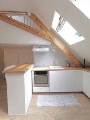 Private kitchen - Le Nichoir de Cauterets, Cosy duplex, all on foot (Cauterets)
