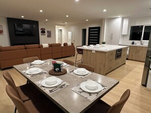 Unclassified image, 5 of 50, button