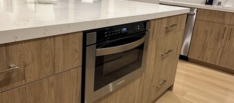 Modern 4-Bedroom Retreat in Thousand Oaks