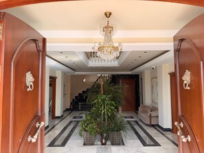 Unclassified image, 2 of 64, button