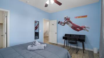 4 bedrooms, desk, iron/ironing board, travel cot