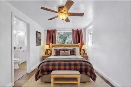 Simple 2BR/1BA Guesthouse - Yosemite & Bass Lake