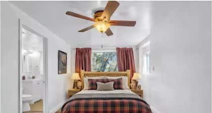 Simple 2BR/1BA Guesthouse - Yosemite & Bass Lake