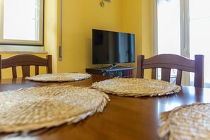 Dining - Large Apartment with Sea View and Parking in the center of Acireale. (Acireale)