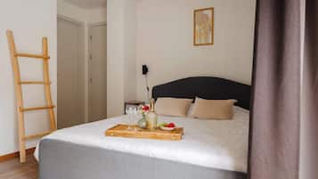 1 bedroom, WiFi, bed sheets