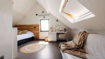 1 bedroom, WiFi, bed sheets