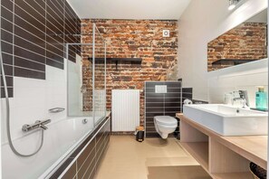 Oklassificerad bild, 4 av 8, knapp