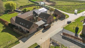 Uklassifisert bilde, 3 av 16, knapp