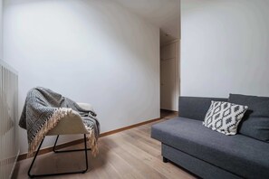 TV, offices - Boutique hotel het Zoete Zijn Borgloon - Suite 5 (Tongeren-Borgloon)