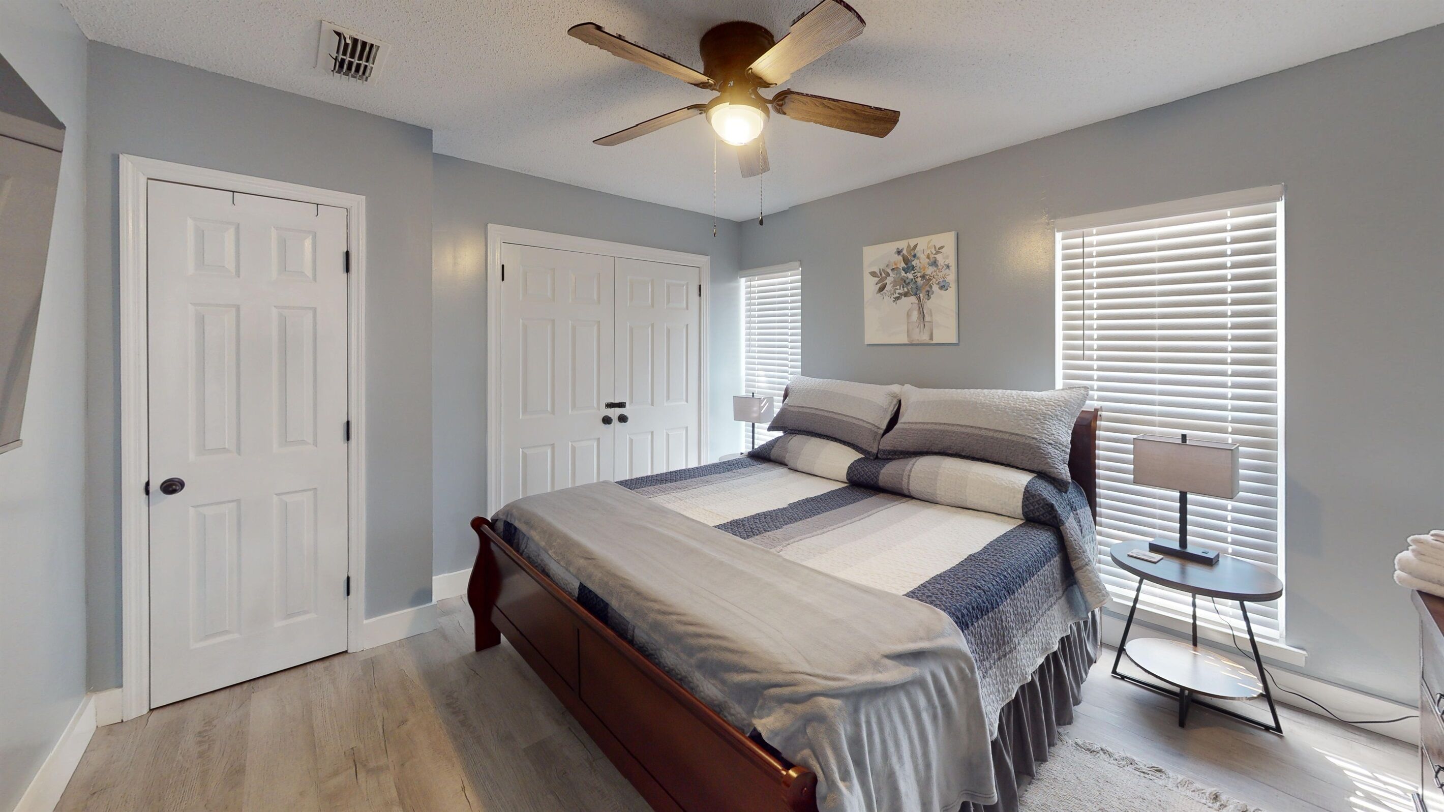 4 camere, una scrivania, Wi-Fi gratuito, lenzuola