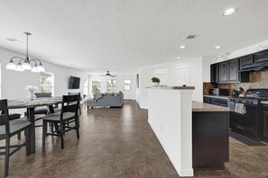 Unclassified image, 2 of 11, button