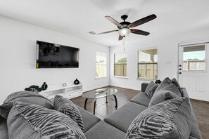 Unclassified image, 4 of 11, button