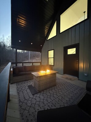 Property grounds - Sandstone Lodge of Hollerwood, Red River Gorge, Ky (Stanton)