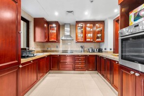 Apartment - Stayshort - 2 Bedroom in Oldtown Sleeps 4 Close to Burj Khalifa (Dubai)