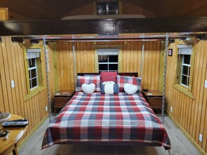 1 bedroom, bed sheets