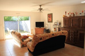 Living area - Vacation home in Saint hilaire de riez, Vendée (Saint-Hilaire-de-Riez)
