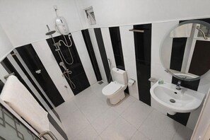 Bathroom - Dinuda Resort (Kudawa)