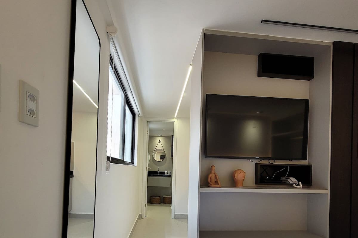 基本開放式客房 | 書桌、筆電工作空間、遮光布/窗簾、熨斗/熨衣板