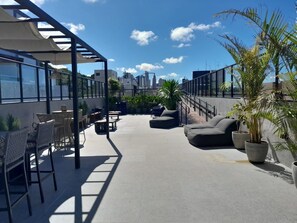 Tempat makan luar