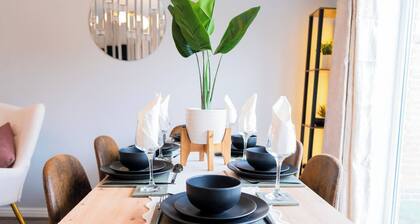 Luxe 3BR - 8 Min to Town Centre - Bradgate Park & Leicester - Parking - Garden