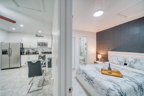 Unclassified image, 2 of 13, button - Hidden Gem New - Cozy Apt/W Jacuzzi - Private Entry. (Cape Coral)