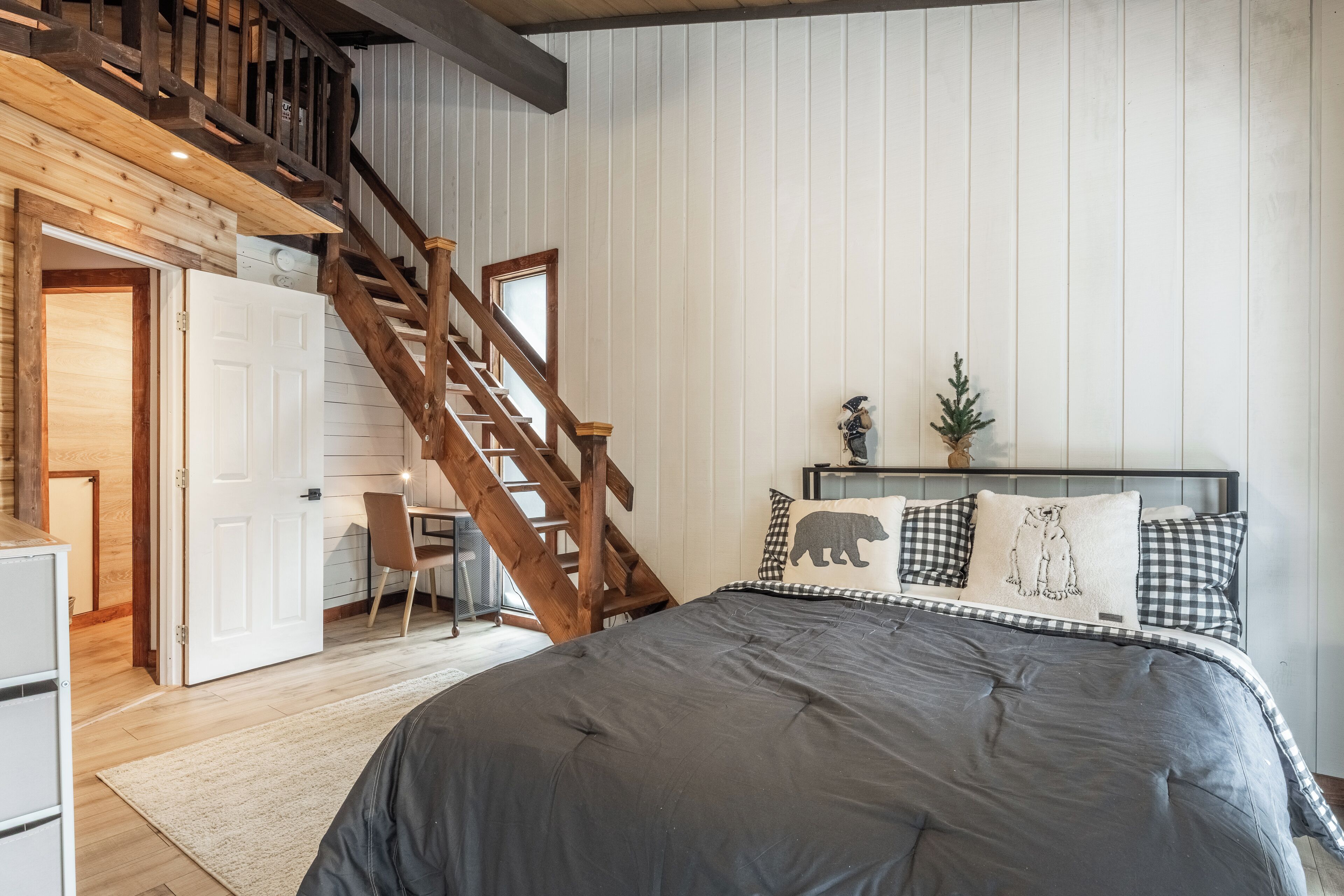 3 Schlafzimmer, Schreibtisch, kostenloses WLAN, Bettwäsche