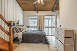 3 chambres, bureau, Wi-Fi gratuit, draps fournis