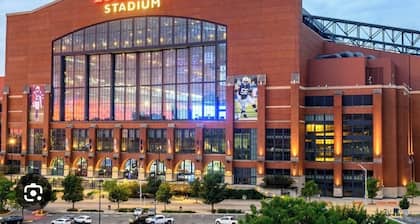 Riverbend Retreat Vintage charm close to Downtown