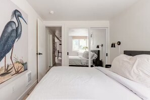 Unclassified image, 2 of 24, button