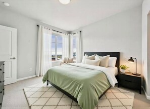 3 bedrooms, desk, iron/ironing board, WiFi