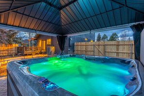 Bañera de hidromasaje exterior