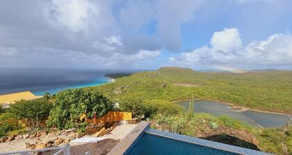 Hilltop 2BR Suite with Panoramic Sea and Sunset Views Over Flamingo Salt Ponds